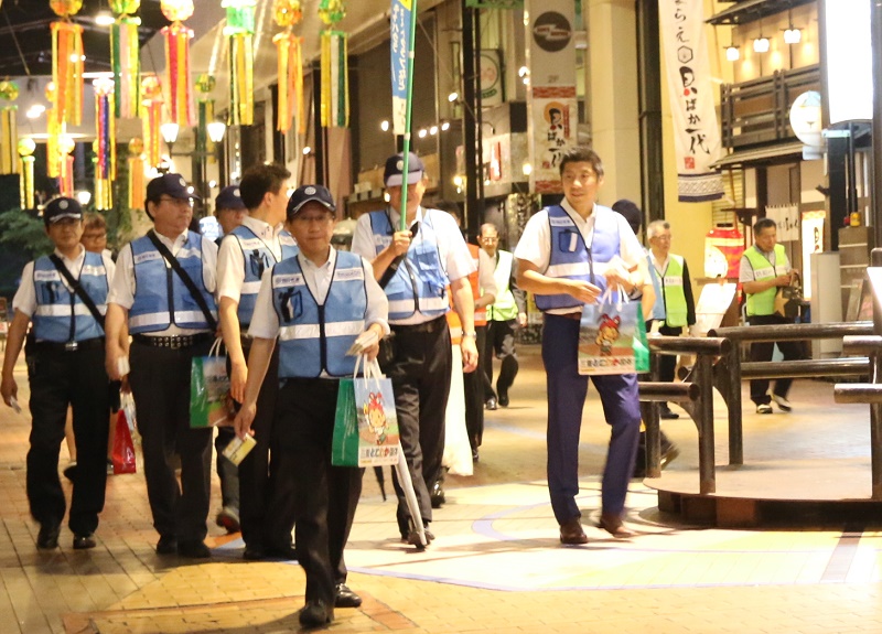 客引き行為等の防止に関する条例を街頭啓発　条例施行から3年経過