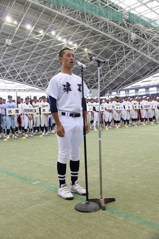 参加62チームが力強く行進　全国高校野球選手権三重大会が開幕