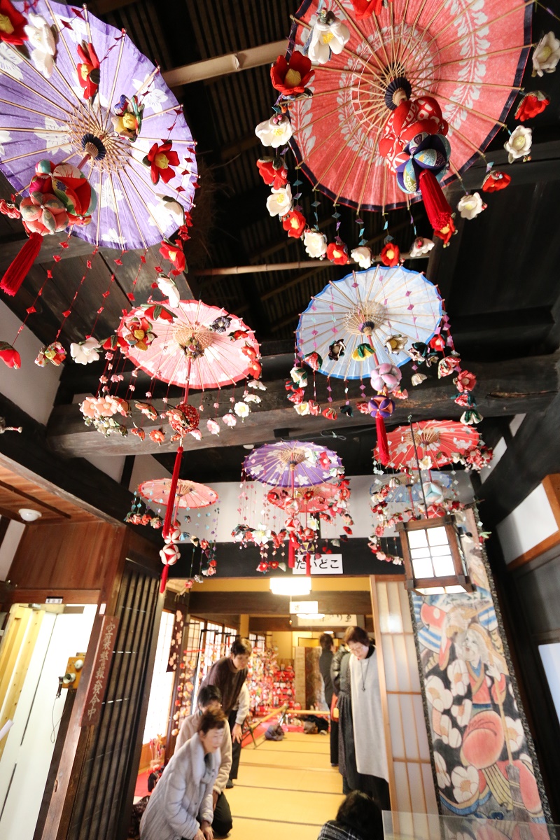 色とりどりの作品並ぶ　楠歴史民俗資料館で企画展