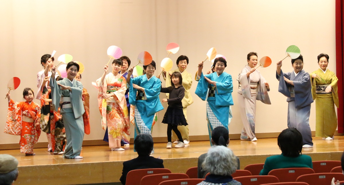 日本の美を表現　日本舞踊藤間流楓会が発表会