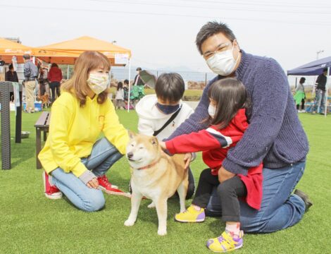 ドッグランオーナーが会場提供　犬猫譲渡会月2回開催へ