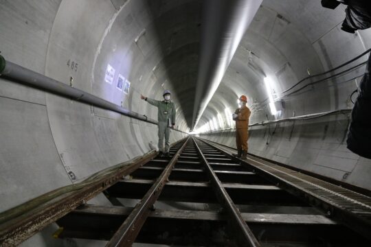 計画通りシールドトンネル工事が到達　浜田通り貯留管築造工事