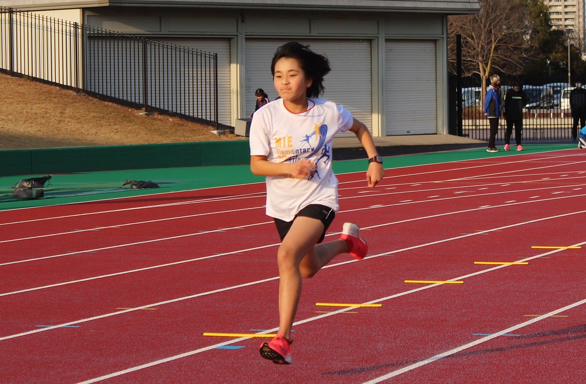 希望の星 800メートル走県記録更新 羽津北小学校5年 坂本美來さん Youよっかいち