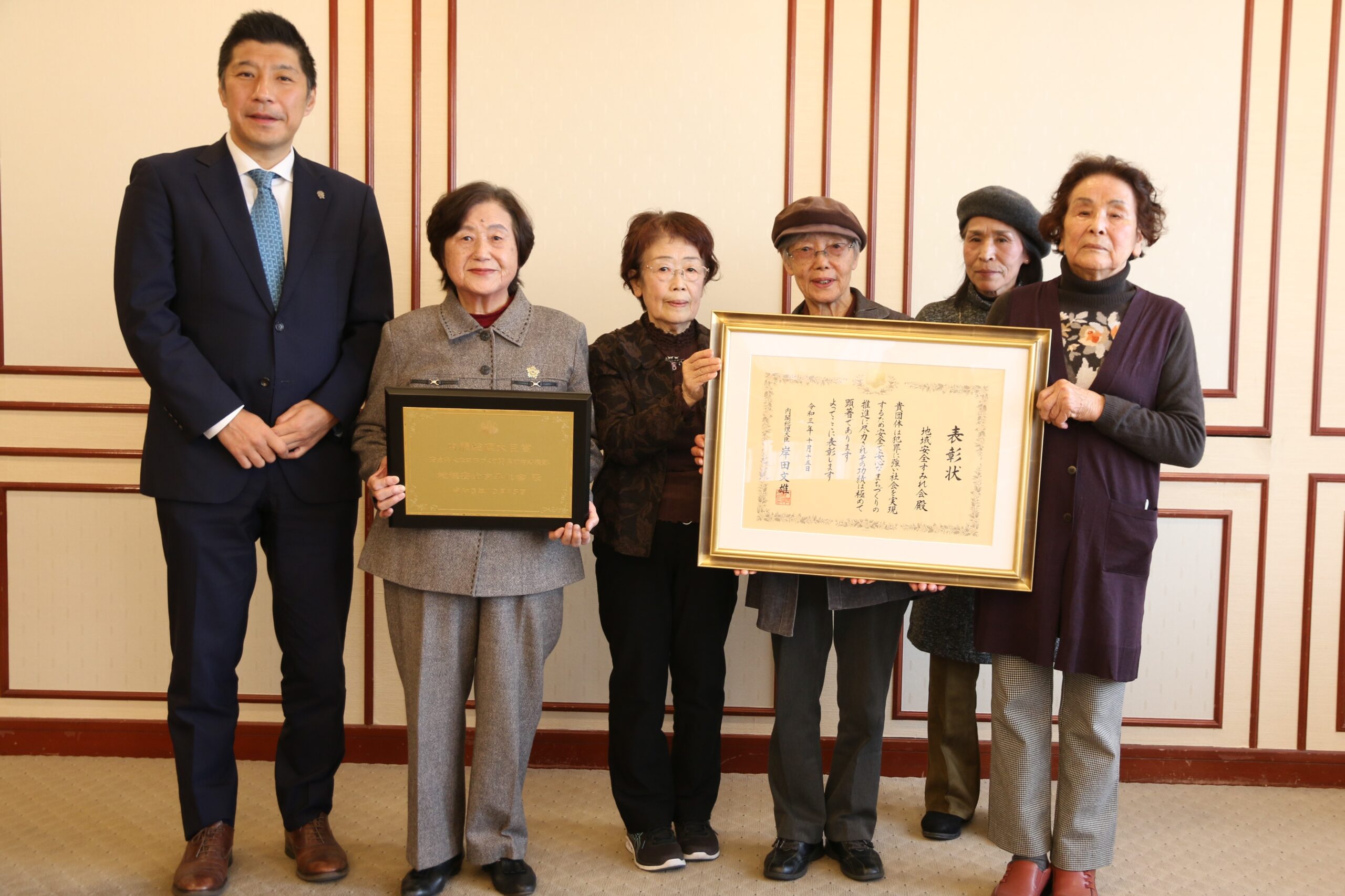 「ながらパトロール」を展開　地域安全すみれ会が内閣総理大臣表彰