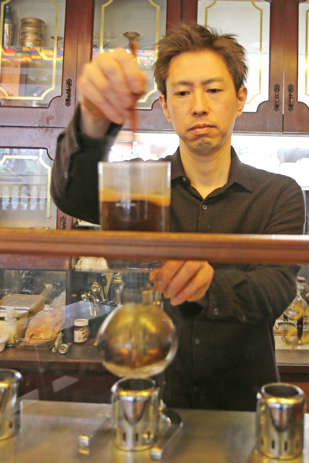 【YOKKAICHIミライビト】親子三代が通う　ファンが支える店で