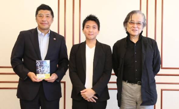 「先進テクノロジーの世界楽しんでほしい」白木健嗣さんが市長表敬訪問