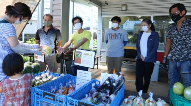 若手農家のチャレンジの場を　種兵マルシェ開催