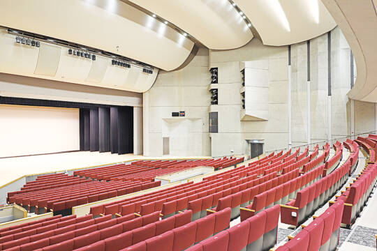 四日市の「文化」中心的役割 「よんぶん」開館40周年