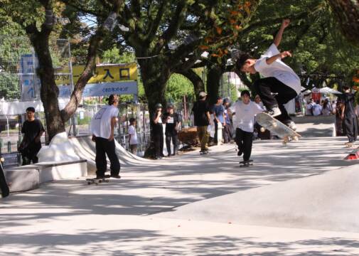 港地区と市街地どう結ぶ？　四日市の催しを歩いて考えてみた（上）