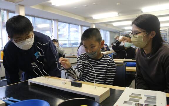 ものづくりに関心を　ポリテクセンター三重で小学生親子対象に教室　四日市市