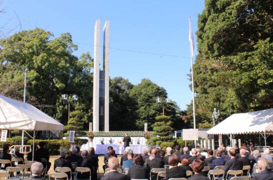 平和への努力誓う　第５６回四日市市戦没者合同追悼式開く