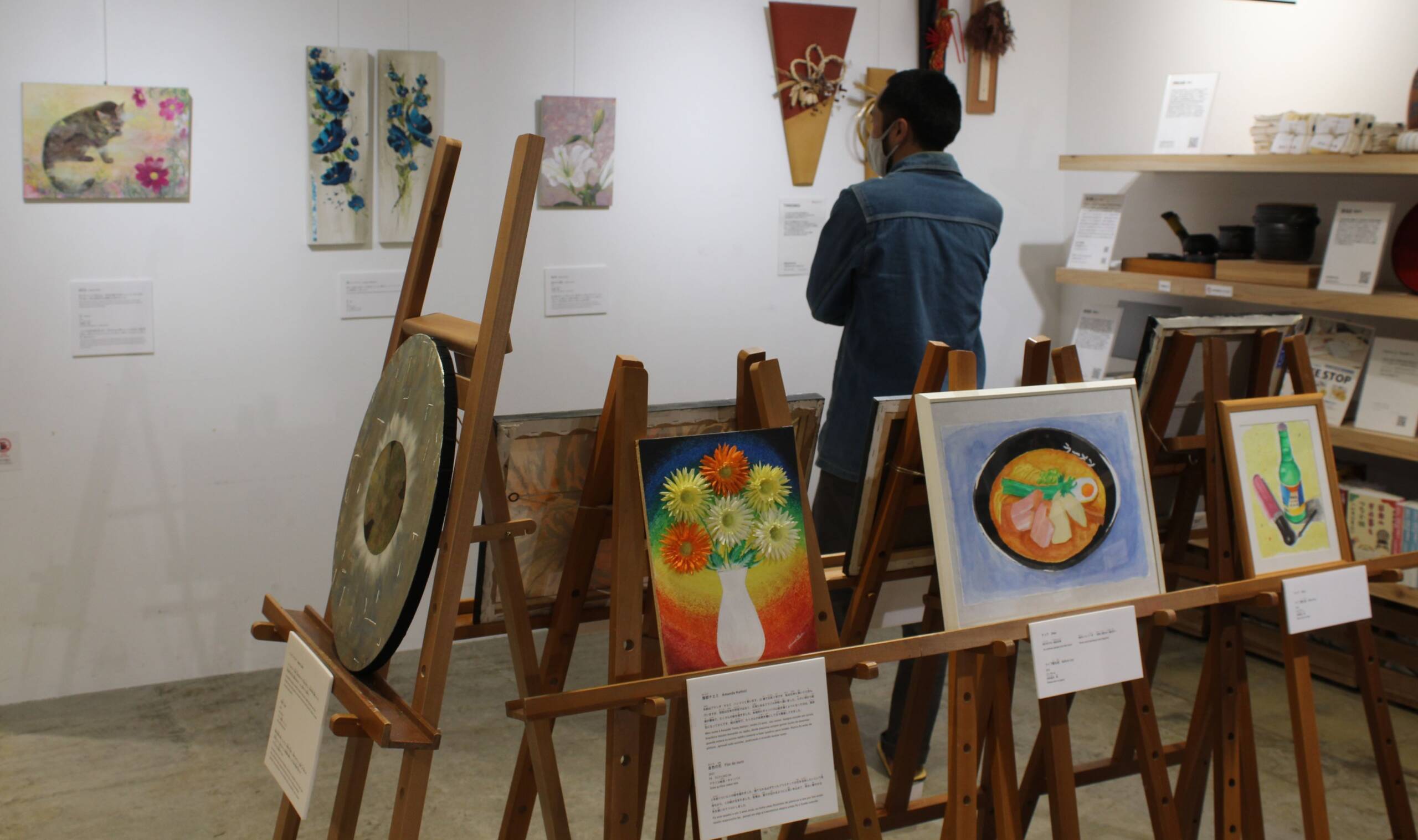 多文化共生を感じられる「国境を超える絵画展と演奏会」、近鉄百貨店四日市店5階で始まる