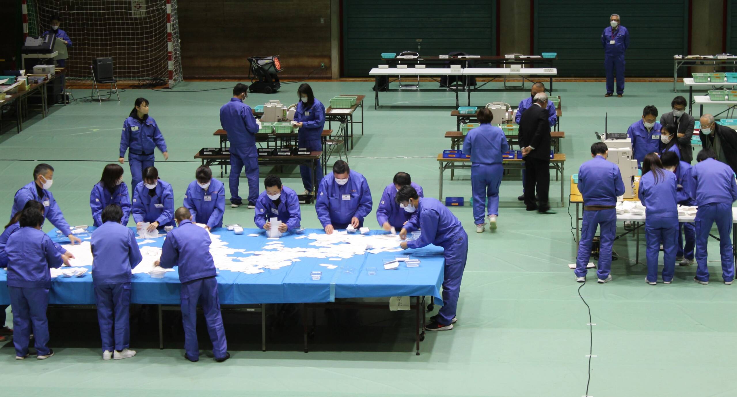 菰野町長選、新顔で元副町長の諸岡高幸さんが現職を破り初当選
