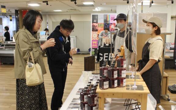 知らない味に出会えそう、近鉄百貨店四日市でクラフトドリンクフェス始まる