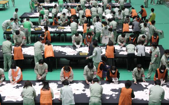 激戦の四日市市選挙区は山内道明さんら当選、三重県議の顔ぶれ決まる