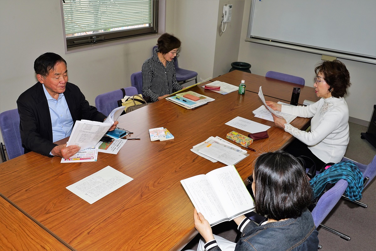 悲しみ乗り越え思いつなぐ　朗読の会「創芸」発表会