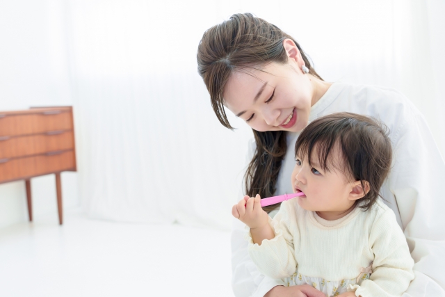 【PR】コラム「親子で歯磨き　乳幼児編」