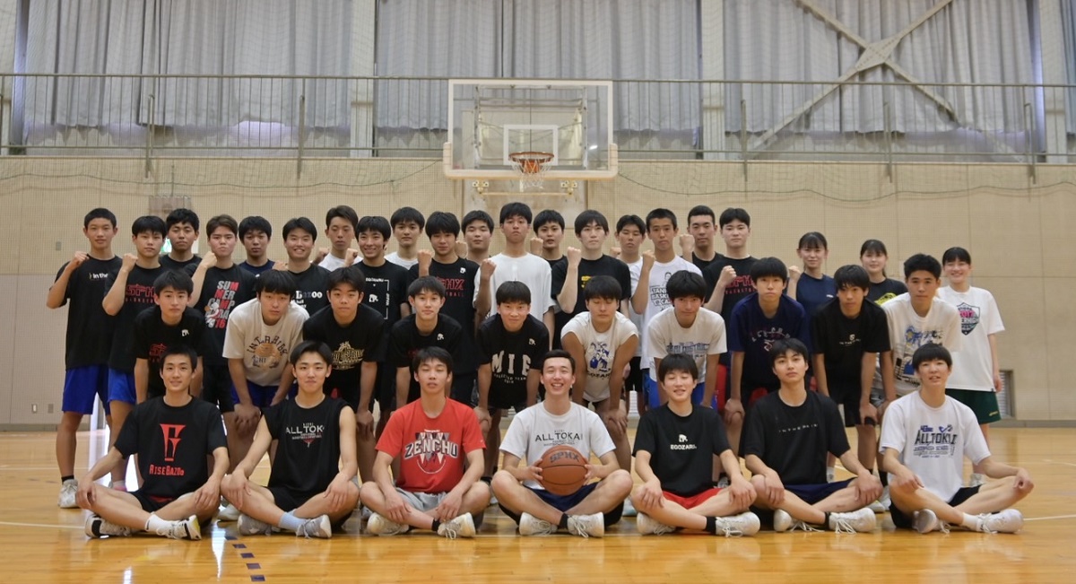 チームオフェンスで戦う　県高校総体男子バスケ　四工3年ぶり優勝