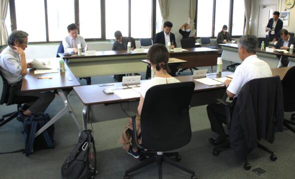 大学に求めるのは企業の現場で生かせる専門知識や技術か、四日市市大学構想策定委員会でアンケートの速報版報告