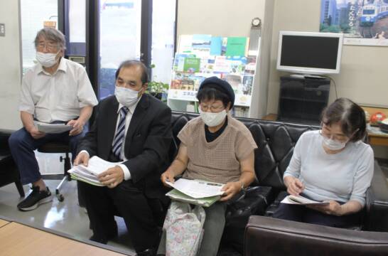 「保育士の配置基準の改善を」、保育団体や保育士らが市議会、町議会へ請願の働きかけ