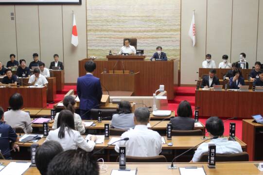 長年の懸案や障害者にやさしい公共施設のあり方など質疑、四日市市議会で一般質問始まる