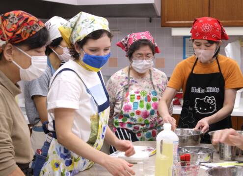 ウクライナへの思いも込めて料理教室、四日市在住のアンナさんが講師務める