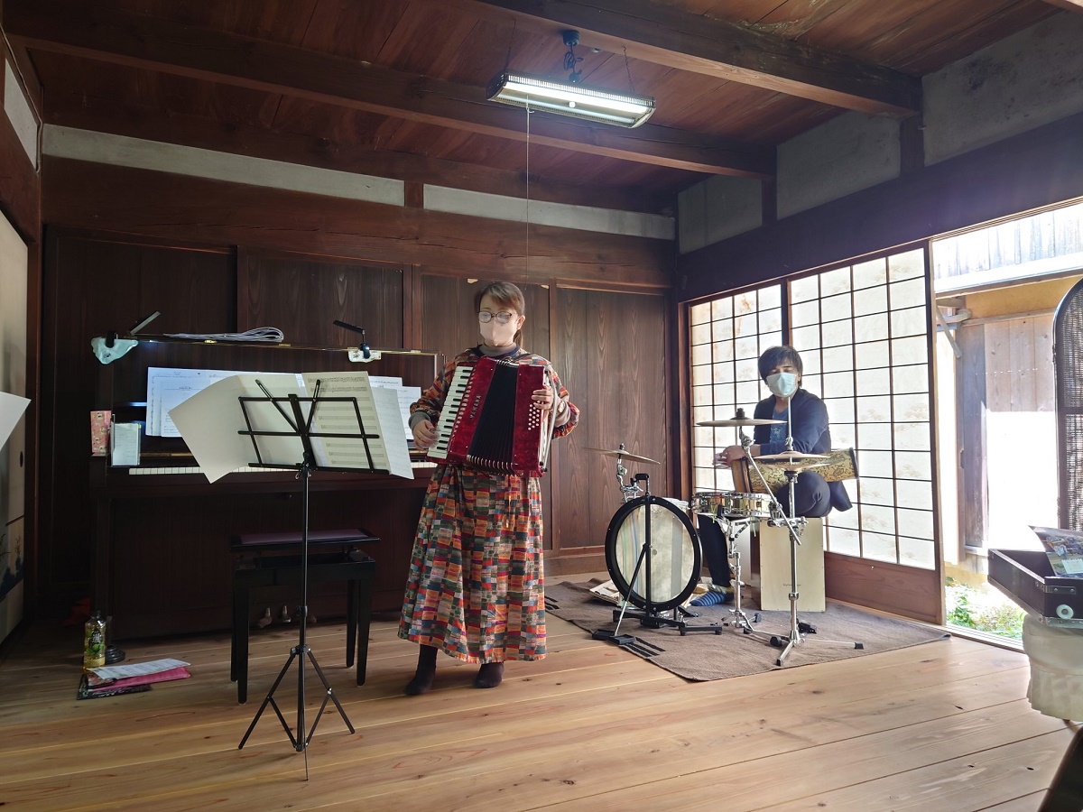 鍵盤楽器と打楽器などを楽しむ　深秋の頃の音楽会2023　11月3日に四日市の「竈の家」で