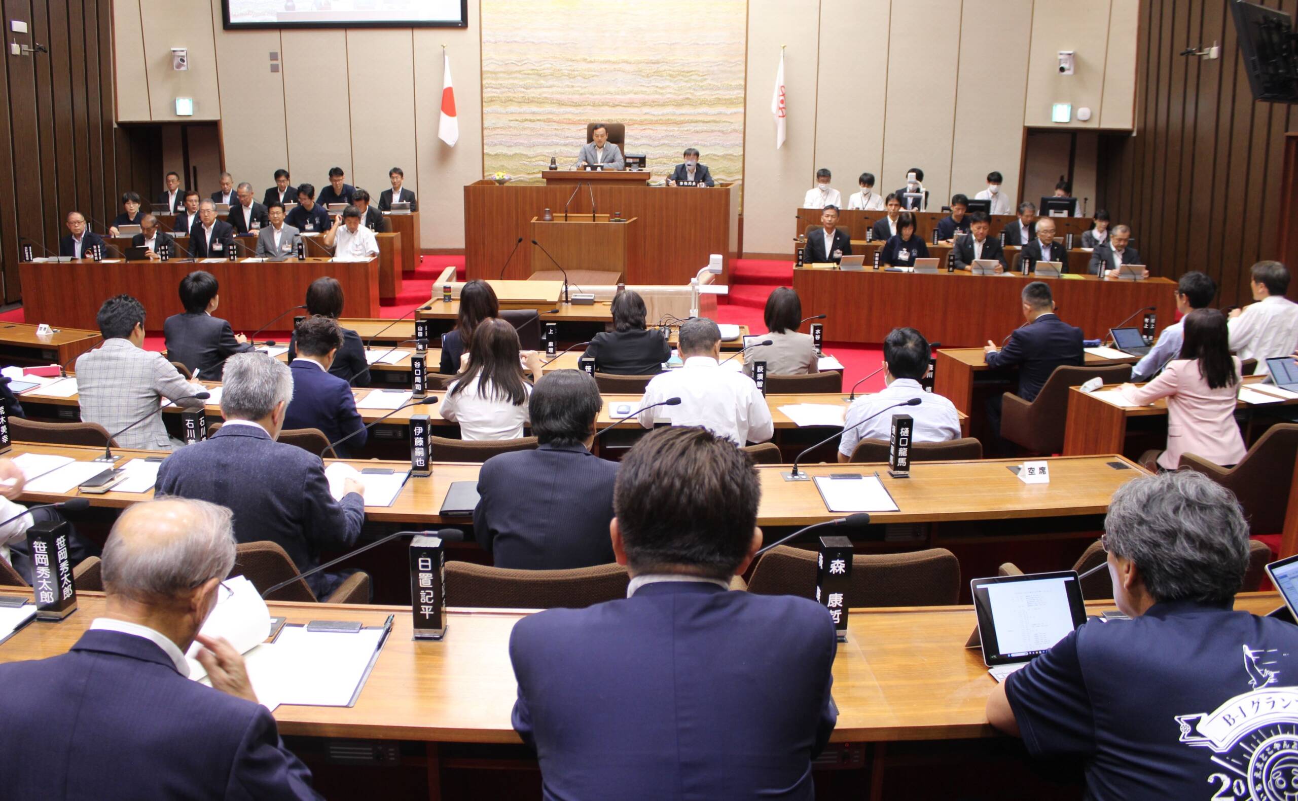 新図書館の議論の進め方で意見交わす、四日市市議会
