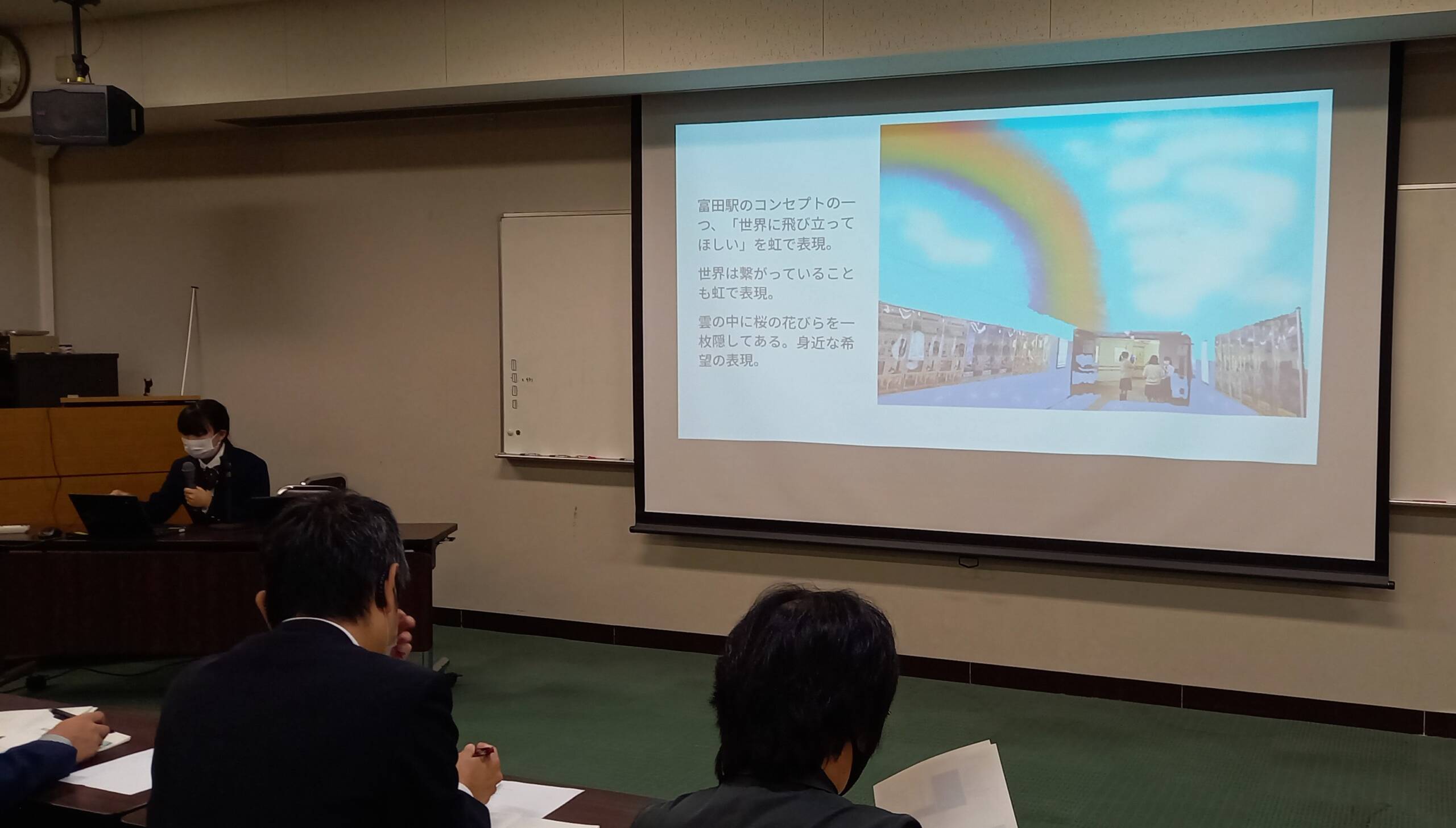 暗い地下の通路も明るく楽しく、四日市高校の生徒たちが近鉄富田駅のデザインを考案