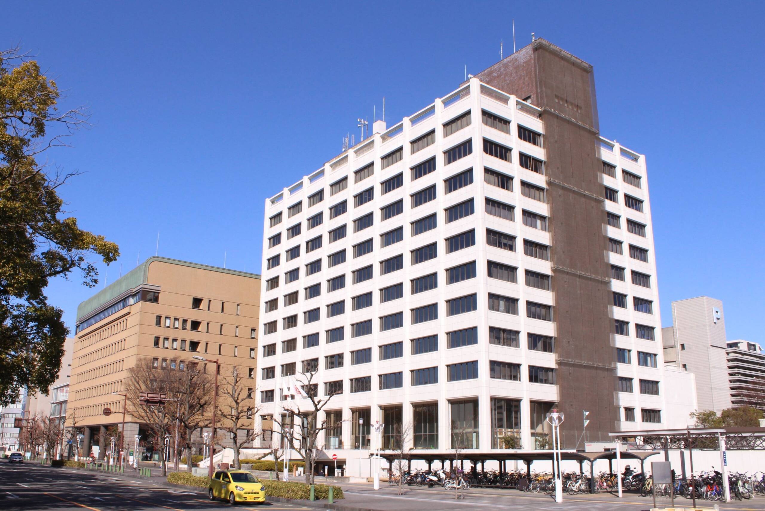萬古焼の原料ペタライトの研究に補助費、四日市市が計71億9000万円余の一般会計補正予算案など51議案、報告2件を市議会に提出へ