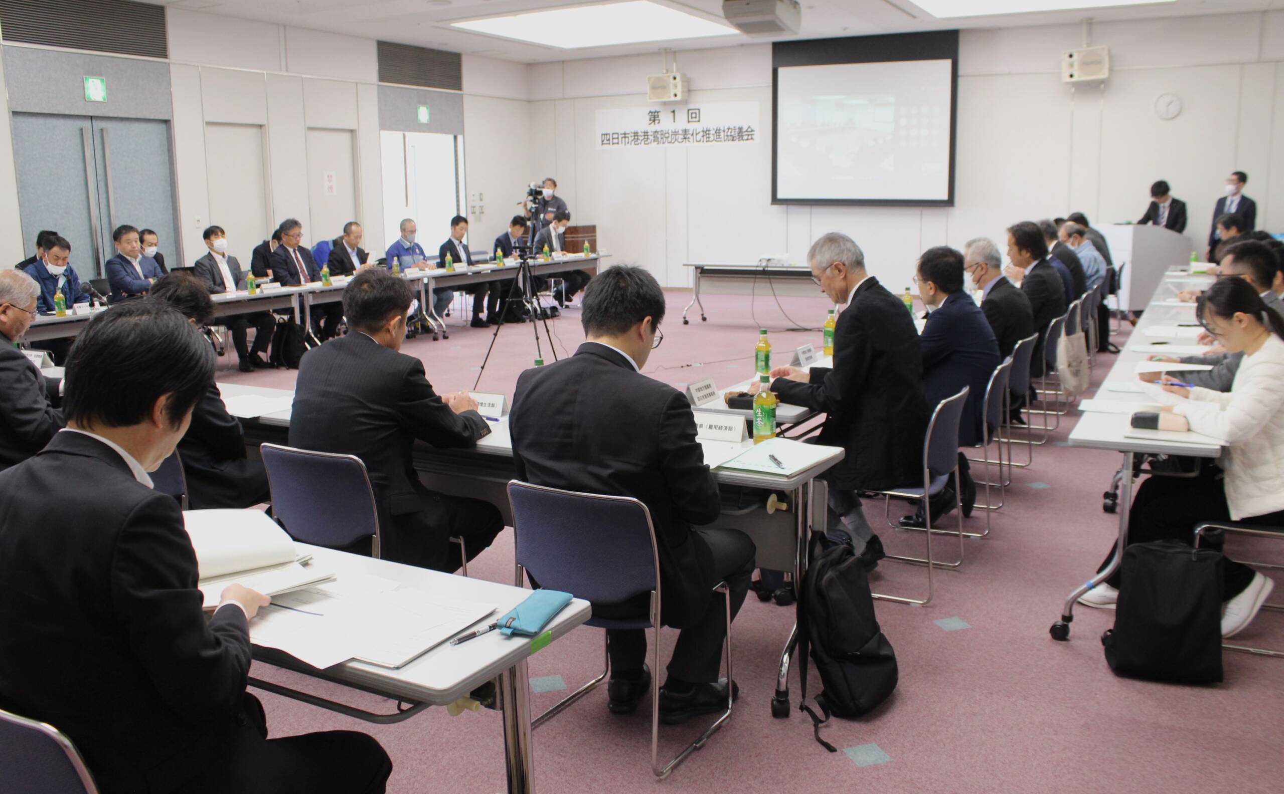 脱炭素めざす38事業など骨子案で提示、四日市港港湾脱炭素化推進協議会が設立