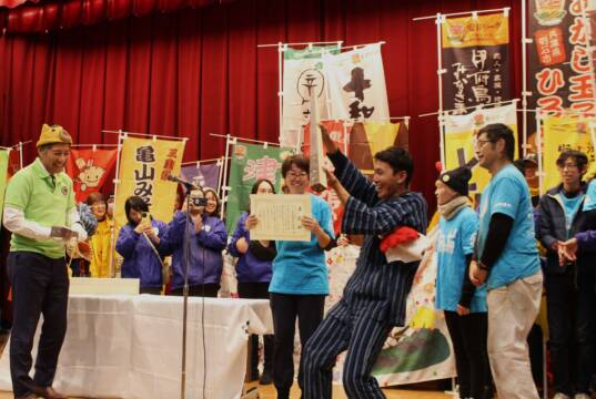 「Do it! 松阪鶏焼き肉隊」にゴールドグランプリ、2日間で20万2400人が来場、東海・北陸B-1グランプリin四日市