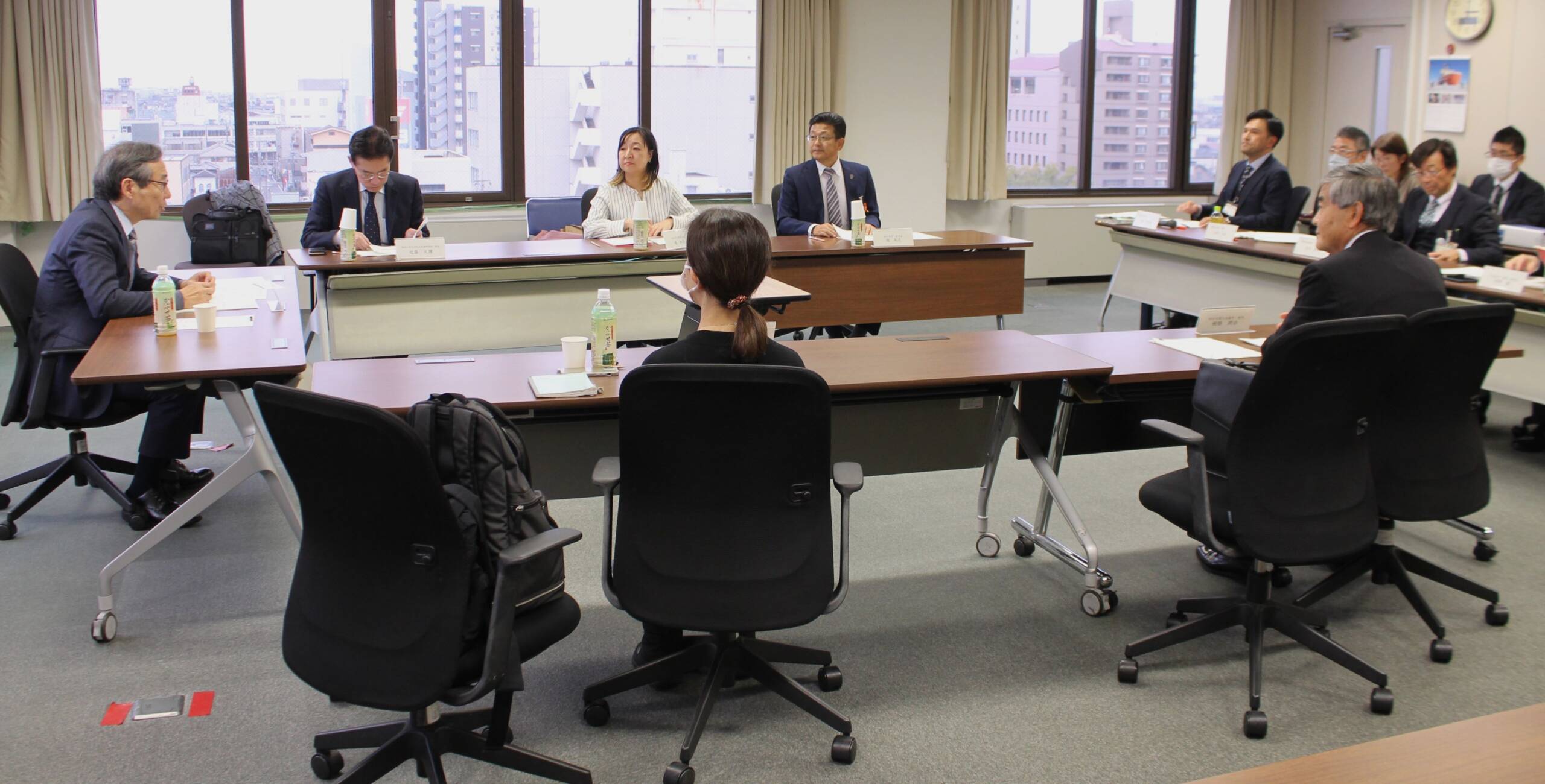 基本構想素案を提示、四日市市大学構想策定委員会、国際的な学生の育成策なども議論