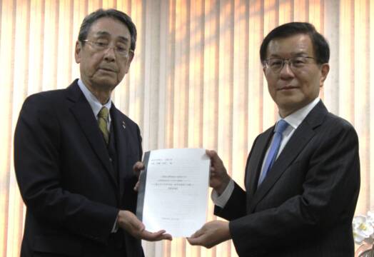 JR四日市駅前に工学部系学部・研究科の大学新設を、北勢地域の11商工会組織が三重大学に要望書提出