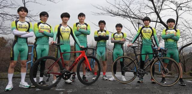 心と身体を鍛え育てる　朝明高校　自転車競技部
