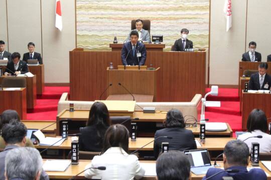 低所得者支援など今年度一般会計補正予算案を先行可決、四日市市議会の2月定例月議会始まる