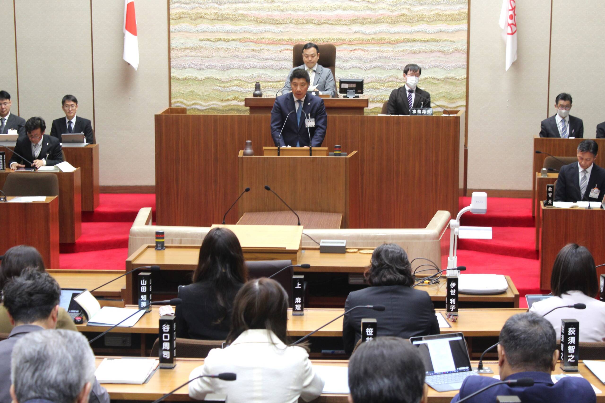 低所得者支援など今年度一般会計補正予算案を先行可決、四日市市議会の2月定例月議会始まる