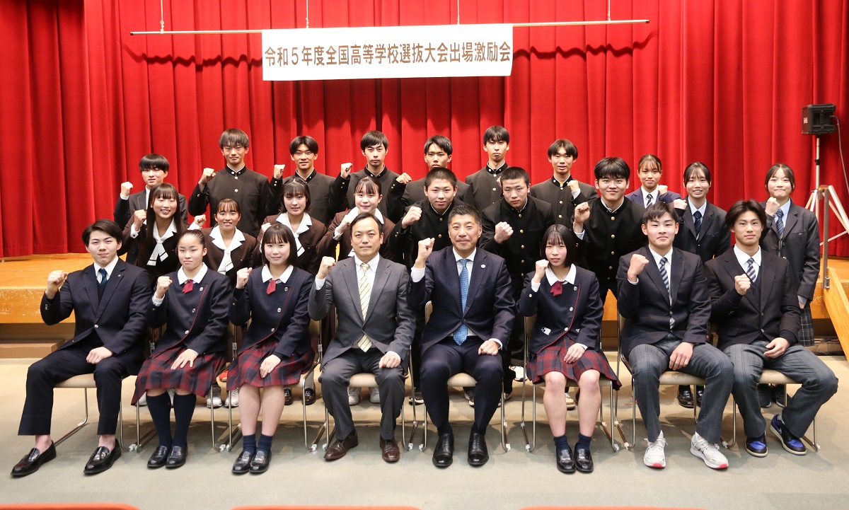 「全国舞台で活躍を」　四日市から8校12種目に出場　全国高等学校選抜大会の激励会