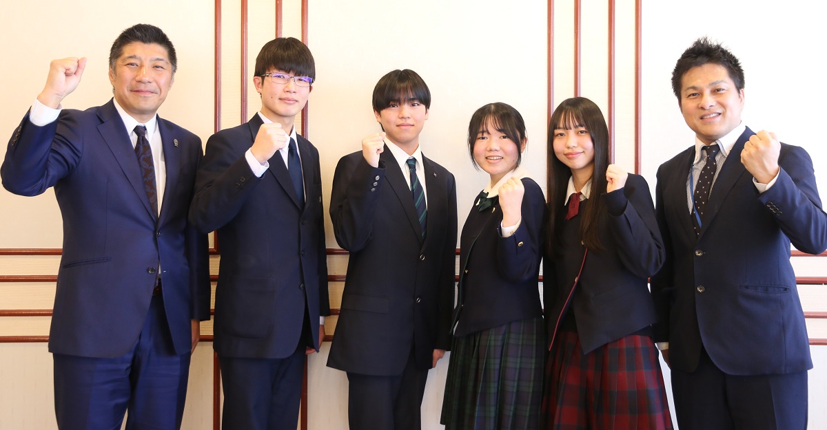 「心を込めて歌う」　声楽アンサンブルコンテスト全国大会に出場　暁高校合唱部