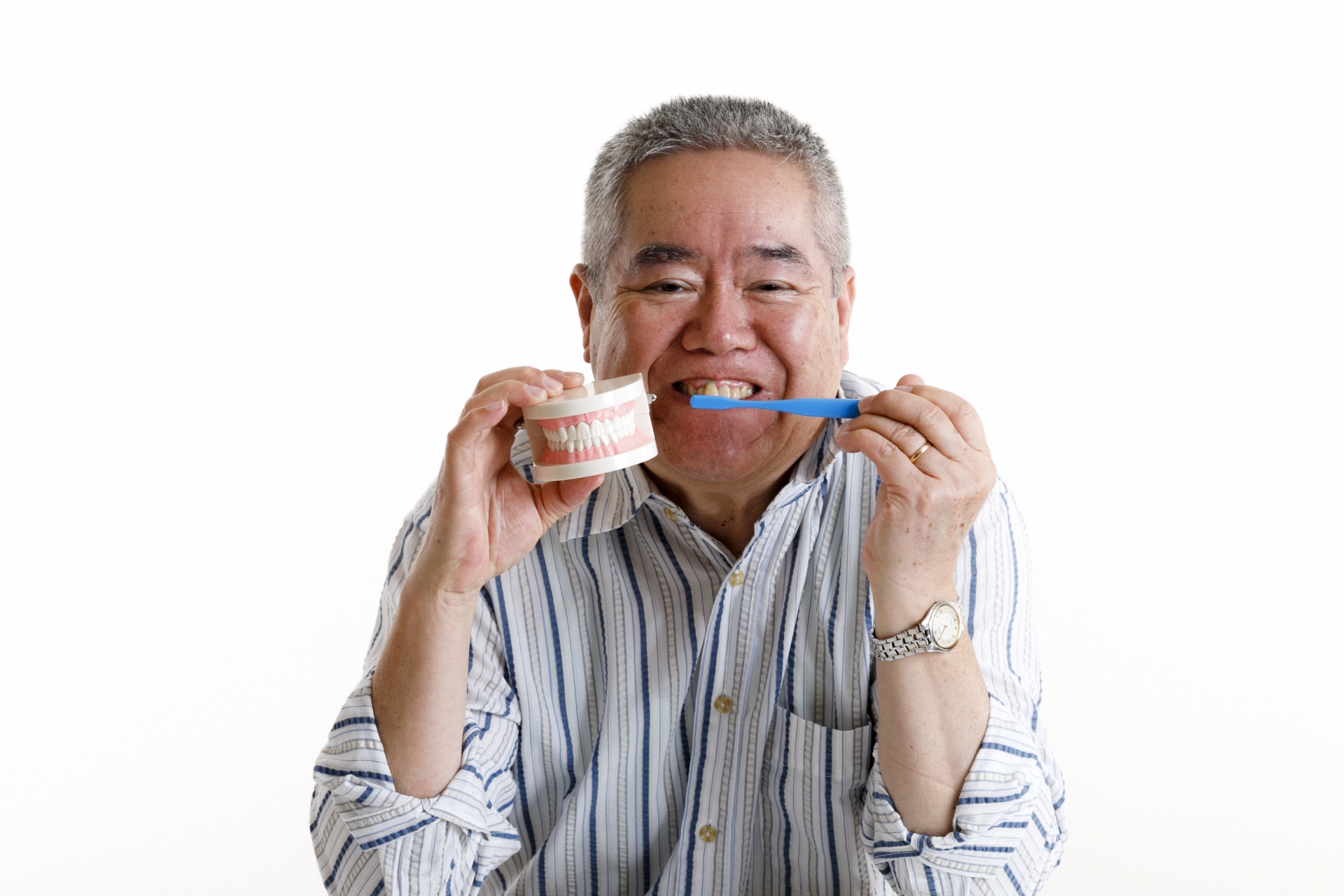 〈PR〉～お口の健康コラム～　「脳」の健康もお口から〈その2〉