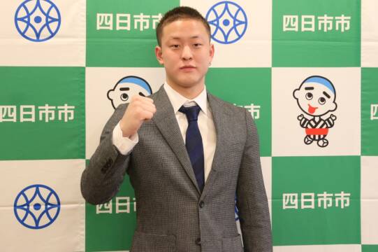 「とにかく決勝へ残る」　パリ五輪競泳日本代表　四日市出身の谷口卓選手が表敬訪問