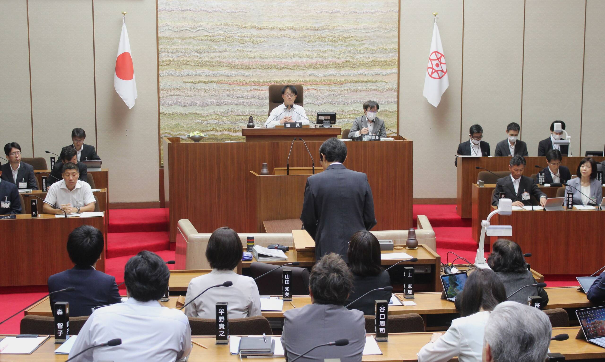 PFAS問題、三滝川は6月にモニタリングで水質を調査、同性カップル、食品ロス、中学校給食など質疑