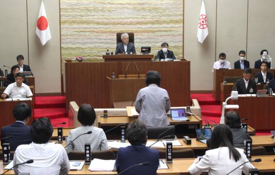 小1の壁、ローカル10000プロジェクト、早期発見・早期支援、今どきのマリッジサポートなど質疑、四日市市議会の一般質問