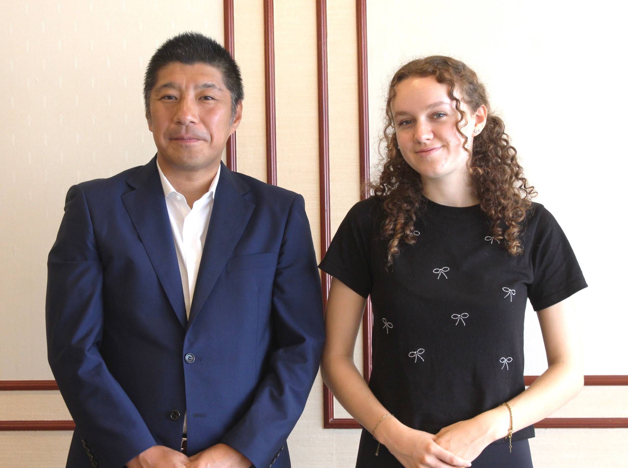 ドイツからの留学生が四日市市長を表敬訪問、四日市ライオンズクラブが受け入れ