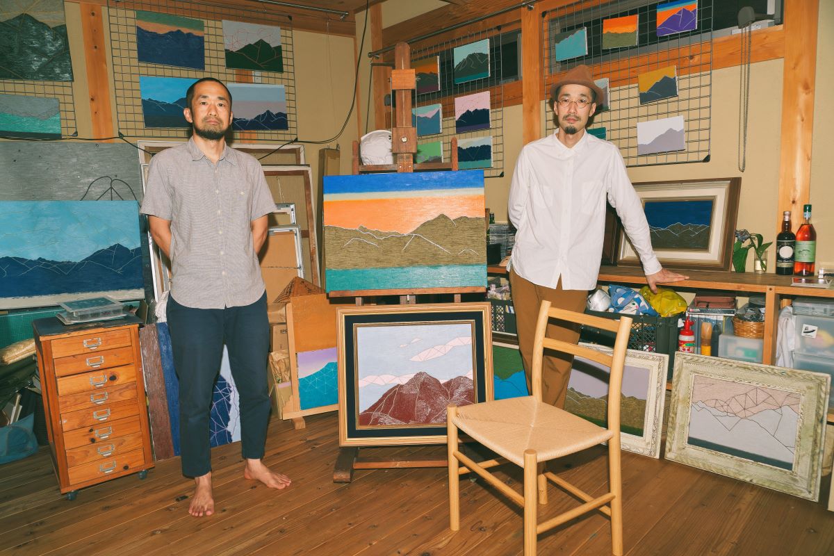人と世界のつながり・木の魅力「山の絵と木の椅子」 四日市出身の兄弟二人展