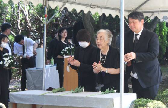 公害の経験を風化させない、四日市で公害犠牲者の合同慰霊祭