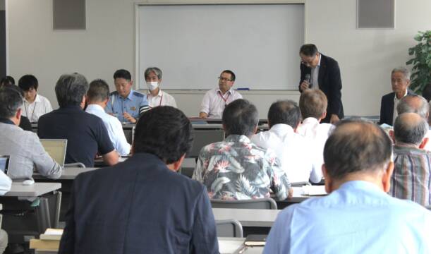 19陣営が出席、菰野町議選（定数18）の立候補予定者説明会開く