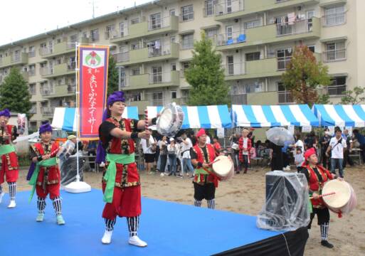 国籍問わずステージや会話を楽しむ、四日市の笹川団地で「ビレフェスin笹川」初開催