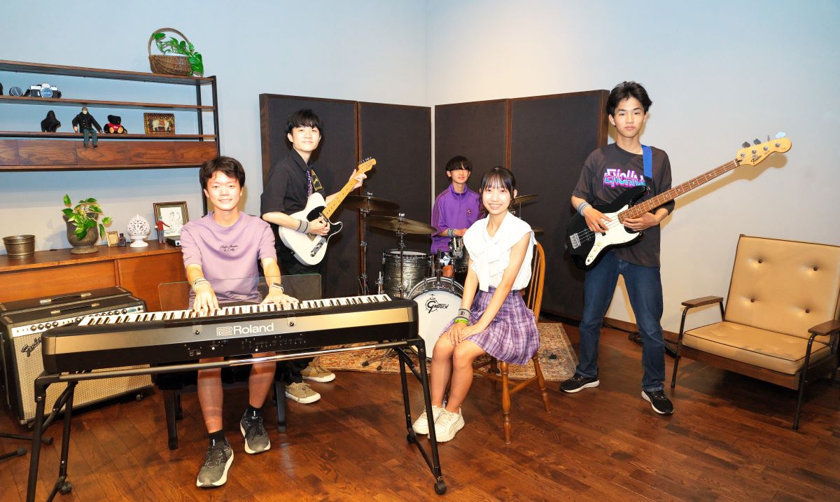 四日市発の中高生バンド「Holy Echoes」結成半年で快挙