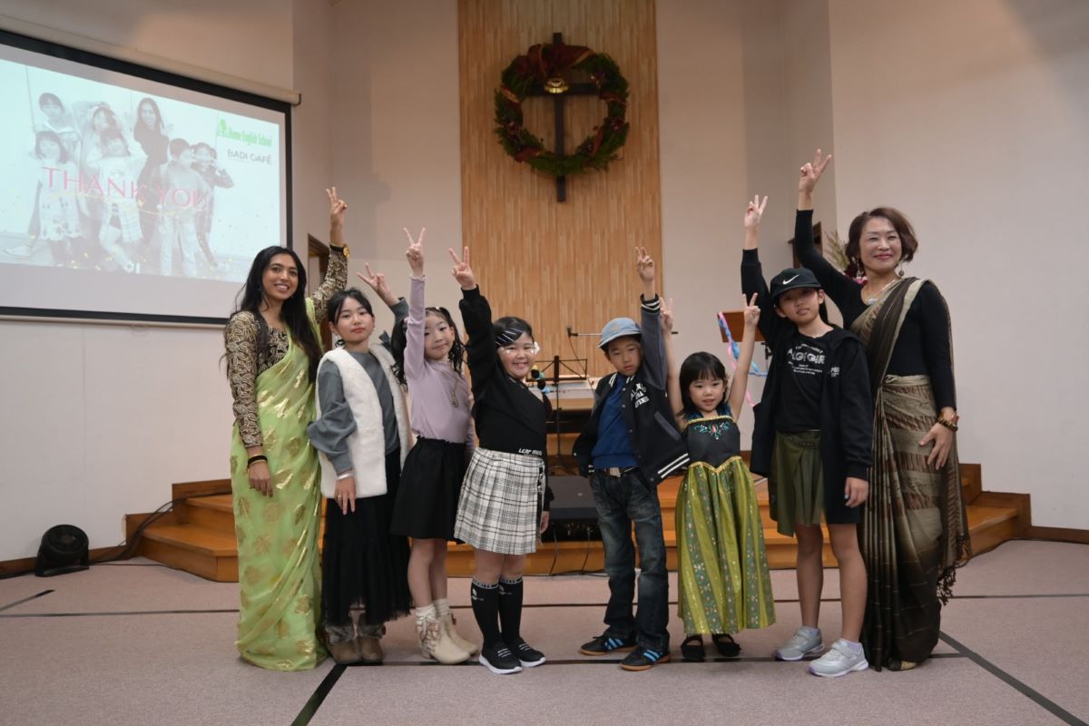 帰国前にモデルショー企画　バディ族のサリータさん　子どもにチャレンジの大切さ伝える